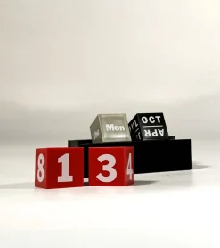 Mox Calendrier perpétuel en cubes