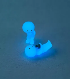 Baby watch Figurine fluorescente Smiski - série Bath