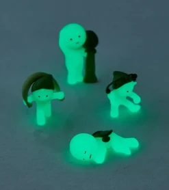 Baby watch Figurine fluorescente Smiski - série Museum