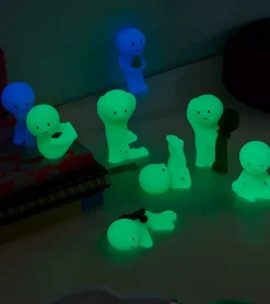 Baby watch Figurine fluorescente Smiski - série Cheer