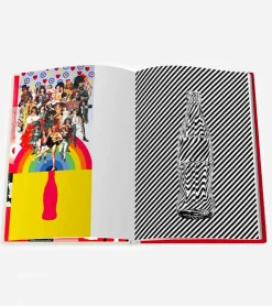 Assouline Kiss the past hello