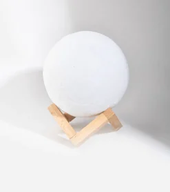 L'avant gardiste Lampe lune lumineuse