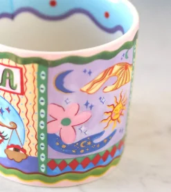 Eleanor Bowmer Mug du Zodiaque