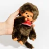 Bandai Peluche Monchhichi Kiki - Bavoir Rouge