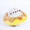 Aurora Pusheen dans son donut chocolat