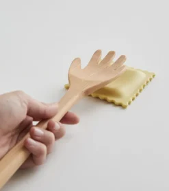 L'avant gardiste Repose-cuillère ravioli