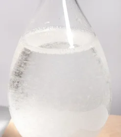 L'expressionist Storm glass - Prédiction de météo