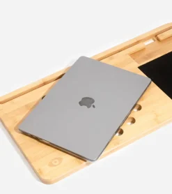 L'avant gardiste Support en bois pour ordinateur