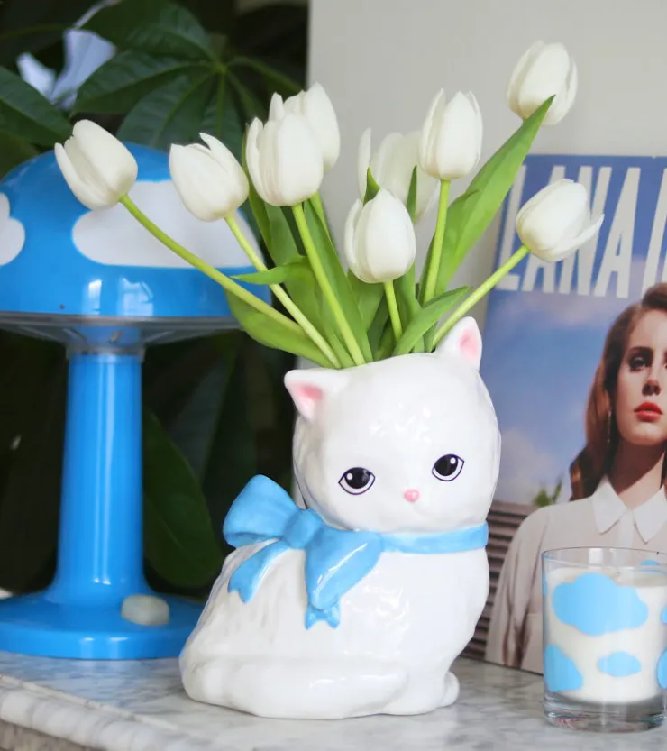 Fluid Vase Cat